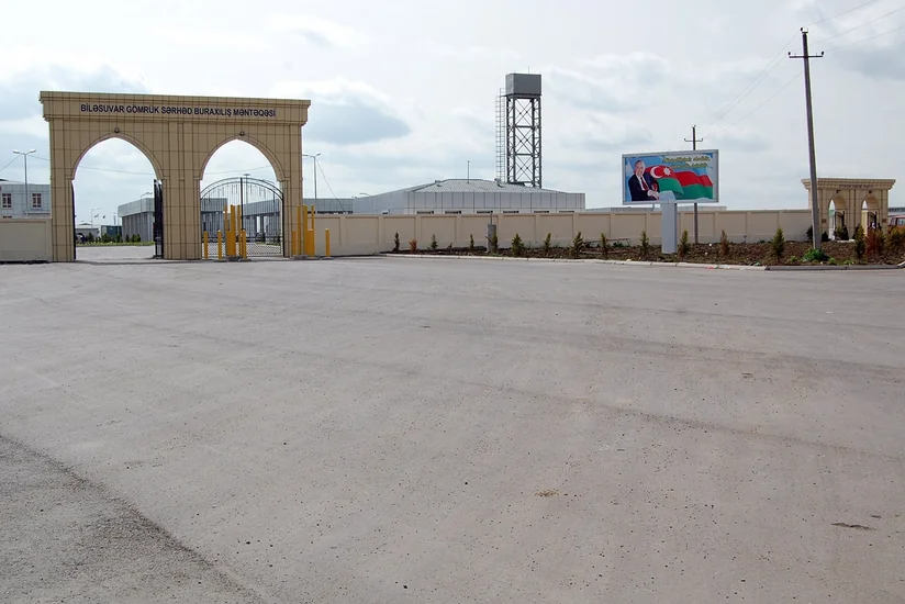 Azərbaycanda gömrük nəzarətindən gizlədilmiş 28,4 min ədəd siqaret aşkar edilib