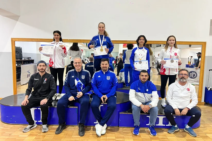 Azərbaycan qılıncoynadanı Gürcüstanda bürünc medal qazanıb