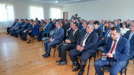 Lənkəran-Astara Regional Təhsil İdarəsinin rəhbəri kollektivə təqdim edilib