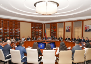 Maliyyə Nazirliyində dövlət qulluğuna yeni qəbul edilən əməkdaşlar and içib