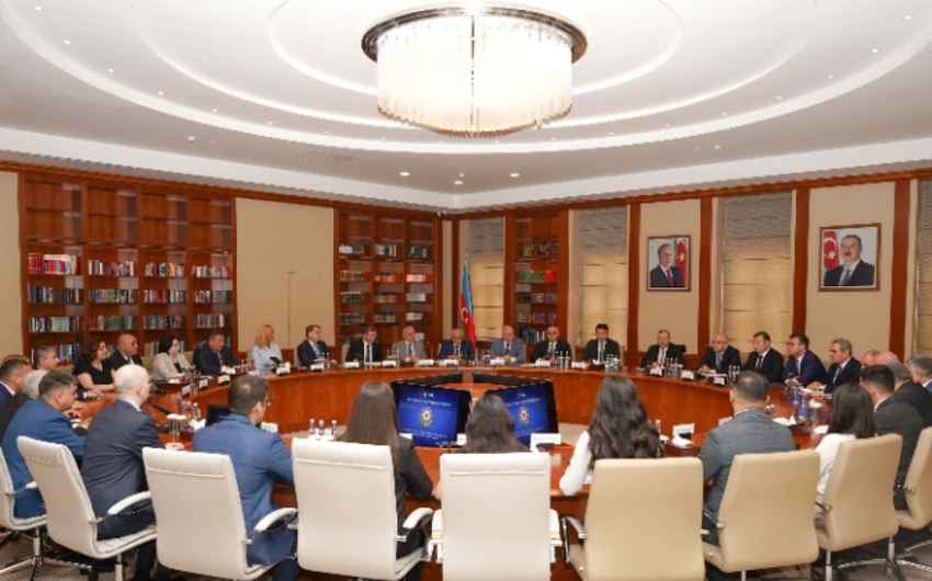 Maliyyə Nazirliyində dövlət qulluğuna yeni qəbul edilən əməkdaşlar and içib