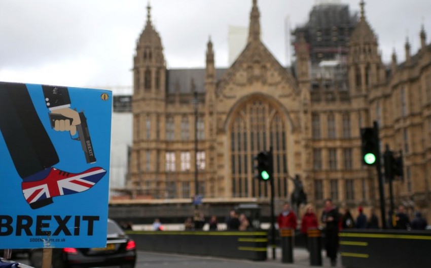 Britaniya Parlamenti Brexitin tarixinin dəyişdirilməsinə səs verib