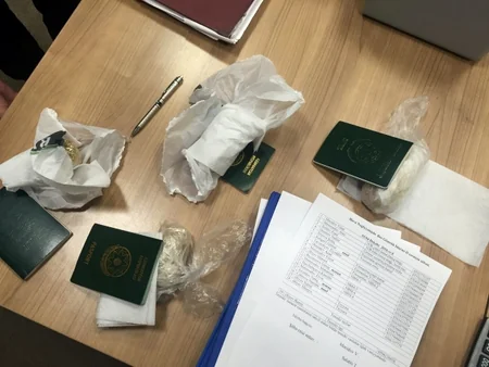 Türkiyədən Azərbaycana gələn qadının daxili orqanından 114 ədəd qızıl-zinət əşyası aşkarlanaraq götürülüb