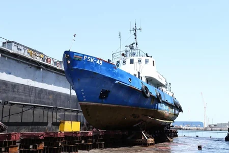 “PSK 48” sərnişin gəmisi tərsanəyə qaldırılıb
