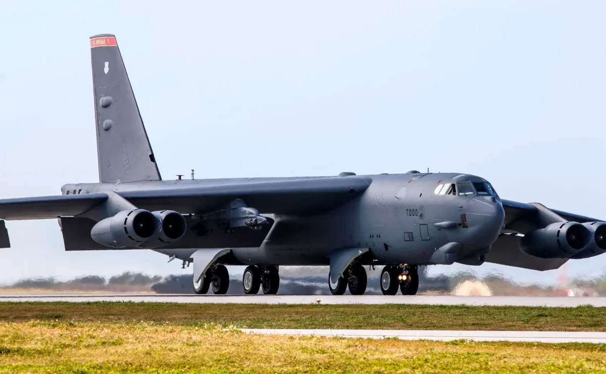Pentaqon Əfqanıstana bombardmançı təyyarələr göndərdi