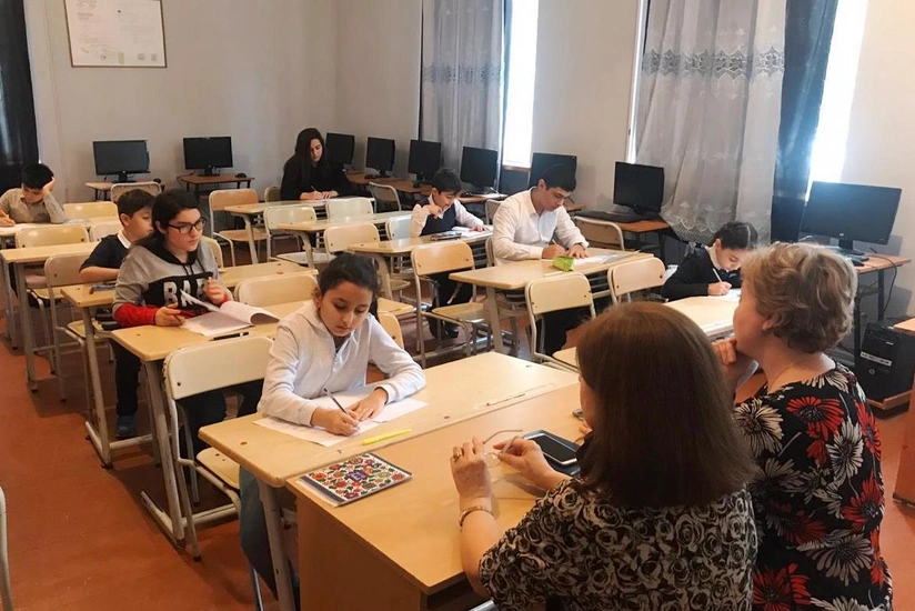 Məktəbi vaxtından əvvəl bitirmək istəyənlər imtahan veriblər