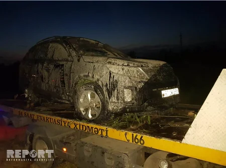 Ucarda minik avtomobili aşıb, xəsarət alanlar var - FOTO