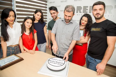 Reportda Media məktəbinin ilk buraxılışı olub
