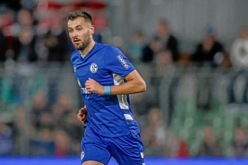 Azərbaycan millisinin sabiq futbolçusu Şalkedə kapitan olub