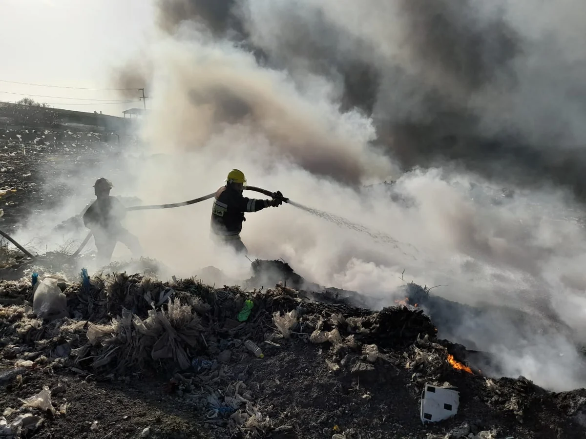 В Сумгайыте загорелся полигон бытовых отходов