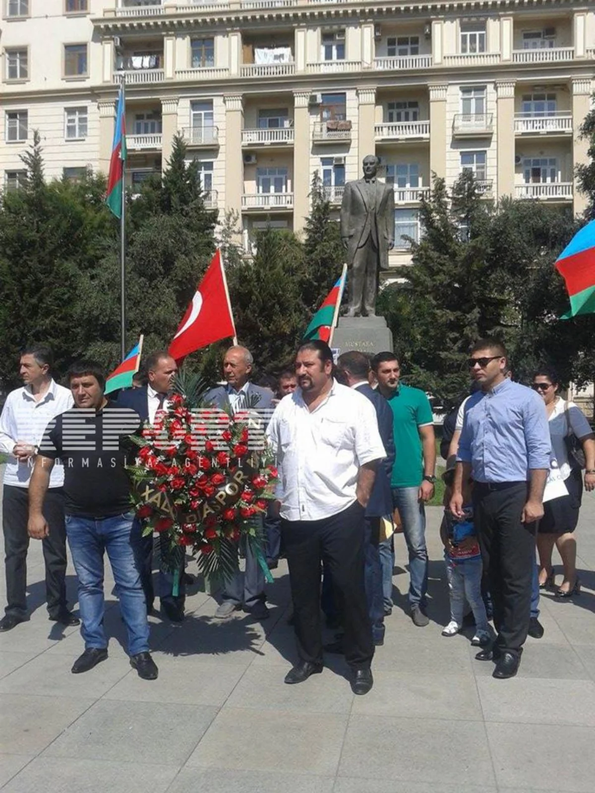 ​Türkiyənin Azərbaycandakı səfirliyinin qarşısında aksiya keçirilib - FOTO
