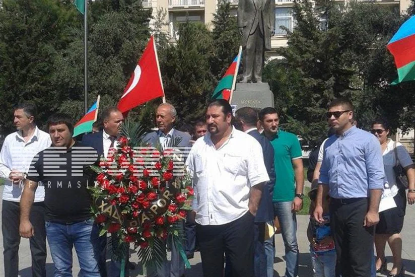 ​Türkiyənin Azərbaycandakı səfirliyinin qarşısında aksiya keçirilib - FOTO