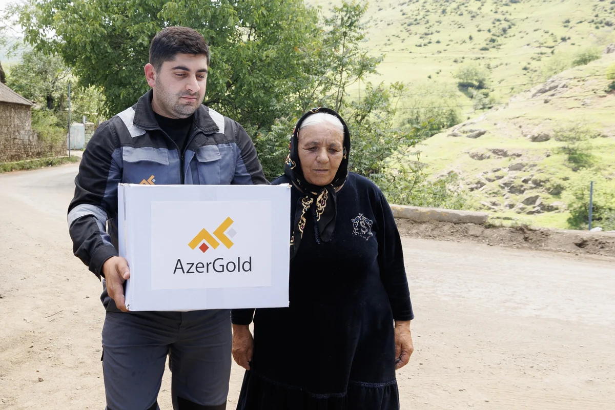 Daşkəsəndə aztəminatlı ailələrə bayram sovqatları təqdim edilib