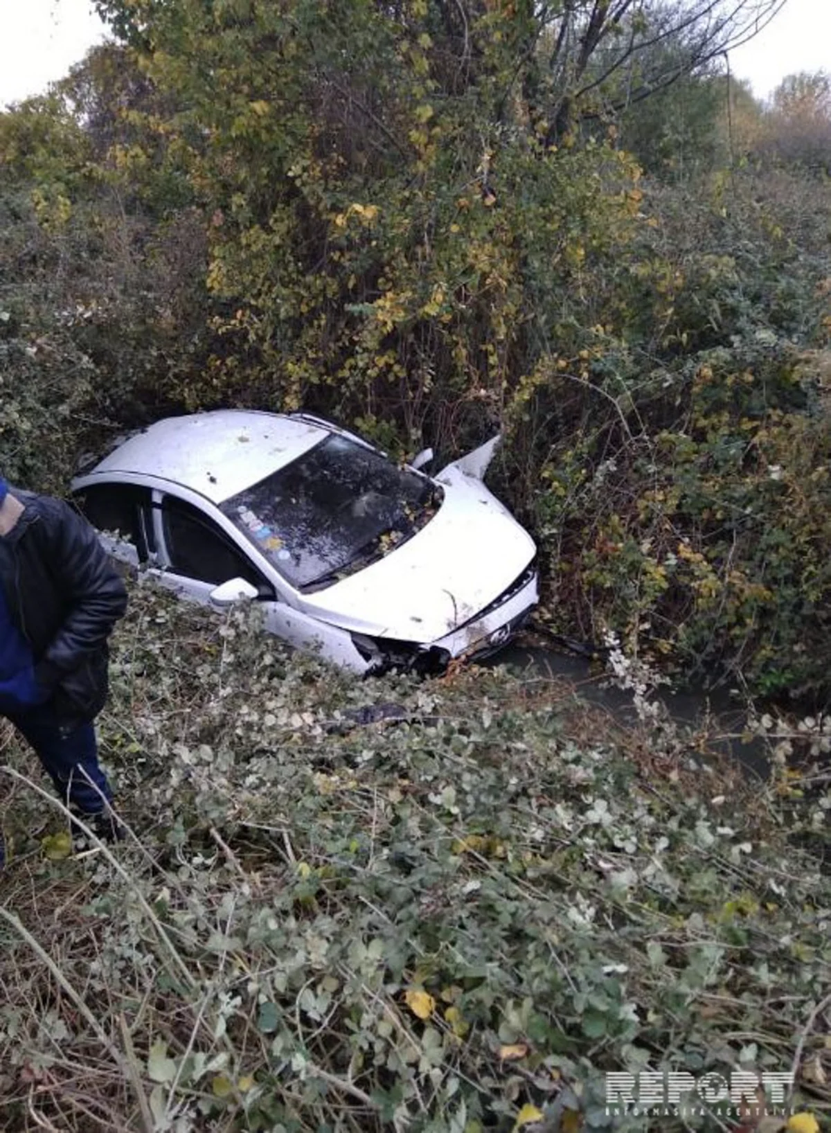 Ağsu sakini Astarada avtomobilini aşırıb