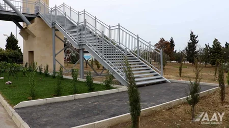 Bakıda yeni yerüstü piyada keçidi istifadəyə verilib