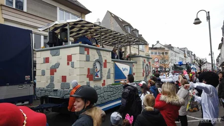 Almaniyada 197 illik karnaval: “Rosenmontag” - FOTO - VİDEO
