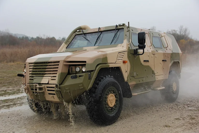 Армия США начала получать многоцелевые бронированные машины AMPV