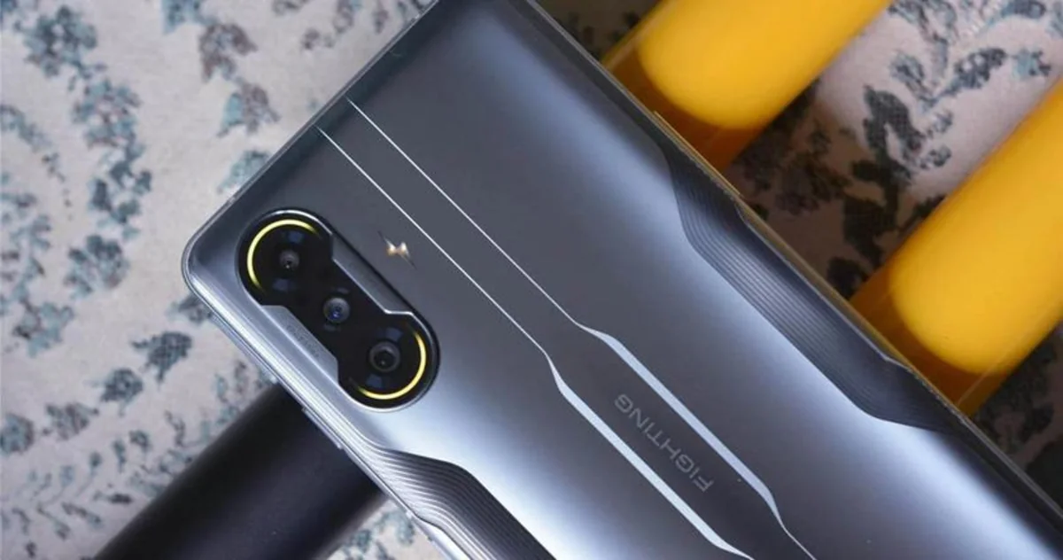 Мощный недорогой смартфон Xiaomi Poco F4 засветился до премьеры