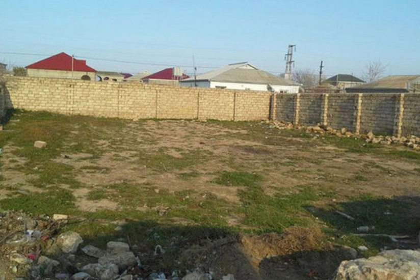 Bakıda torpaq sahələri ucuzlaşıb