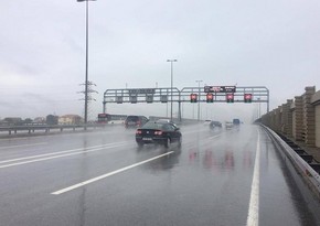 На дорогах Баку снижена максимальная скорость движения