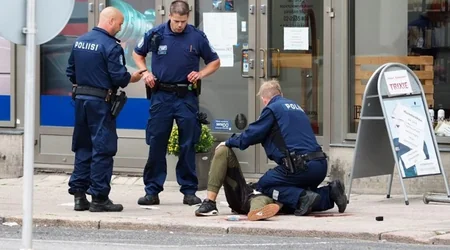 Finlandiya polisi naməlum şəxsin insanlara hücum etməsinə terror aktı kimi baxmır - YENİLƏNİB-2