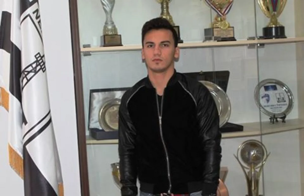 Нефтчи обнародовал срок контракта с Рахманом Гаджиевым