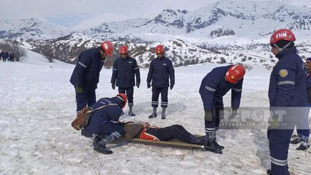 Naxçıvanda qar uçqunlarının nəticələrinin aradan qaldırılması ilə bağlı təlim keçirilib