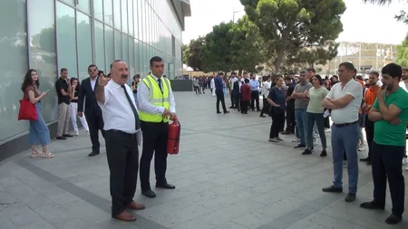 FHN “Gənclik Mall” ticarət mərkəzində təlim keçirib
