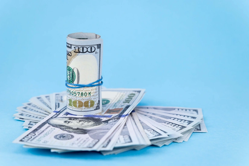 Azerbaijan's financial liabilities drop $1B