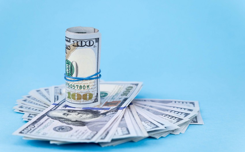 Azerbaijan's financial liabilities drop $1B 