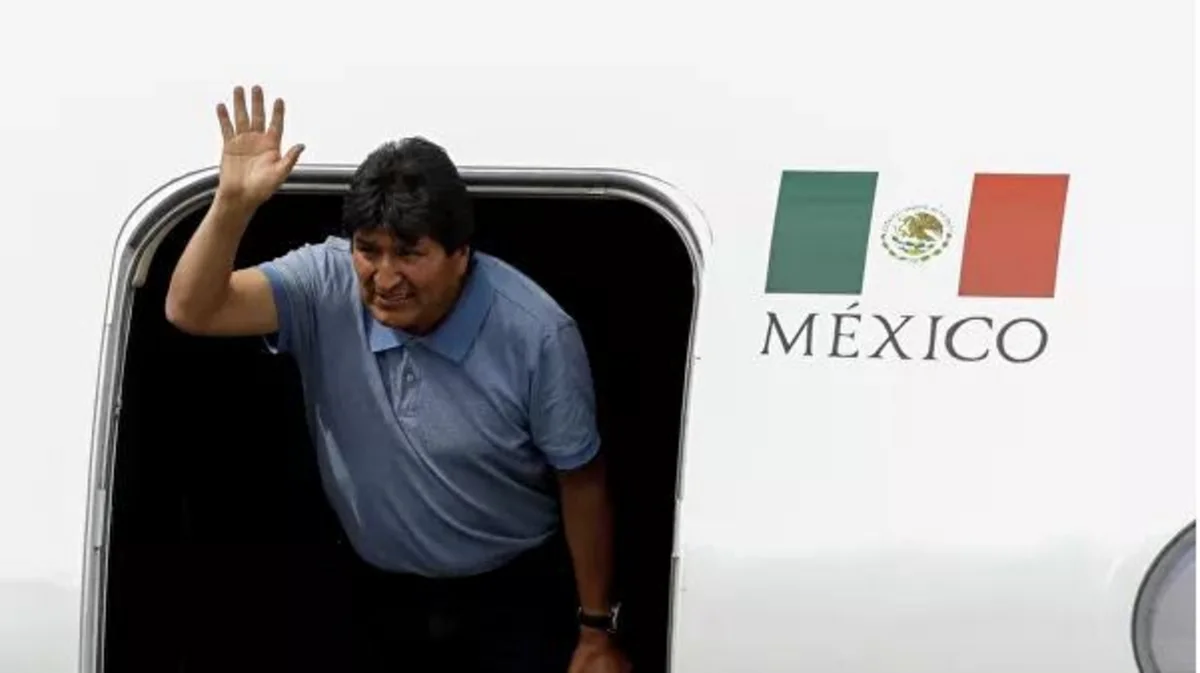 Morales: Parlament istefamı təsdiq etməsə, Boliviyaya qayıdacam
