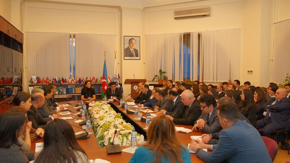 Heydər Əliyevin anım günü ilə bağlı Ombudsman Aparatında tədbir keçirilib