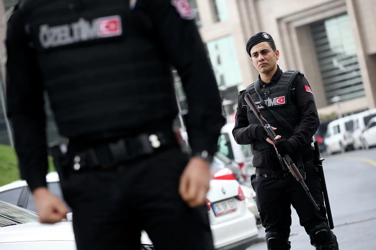 Türkiyədə üzərində partlayıcı və qumbara olan çeçen saxlanılıb