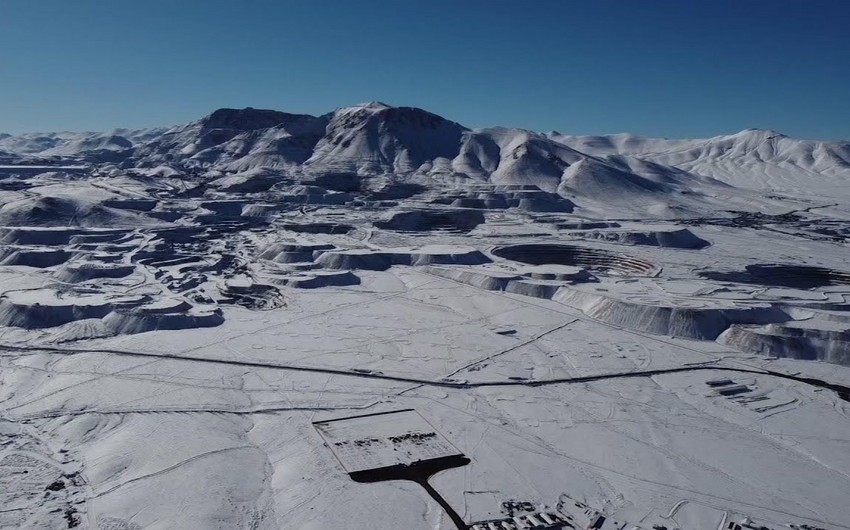 Snow falls in world’s driest desert in Chile