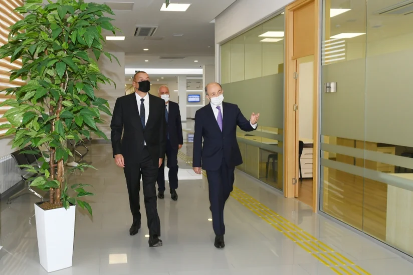 Prezident İlham Əliyev Sumqayıt Məhkəmə Kompleksinin açılışını edib