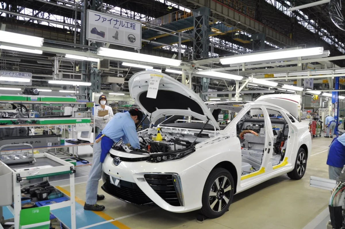Toyota не может перезапустить производство из-за землетрясений