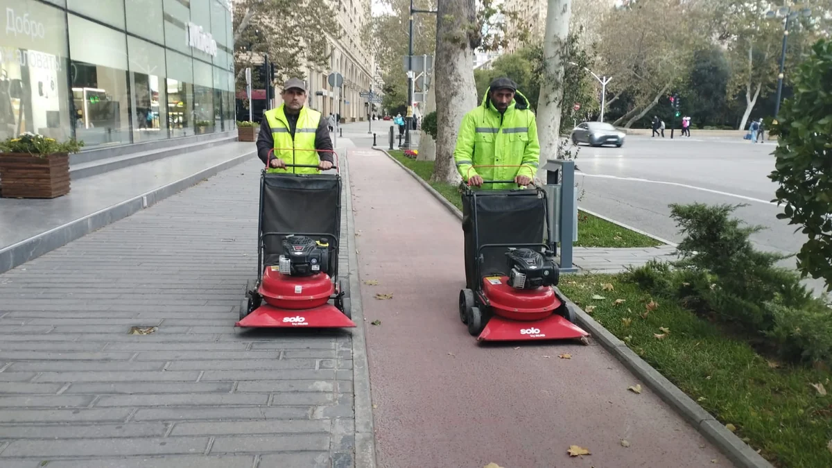 Bakıda küçə və parkları təmizləmək üçün yeni tozsoranlar gətirilib