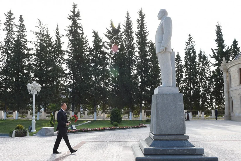 Prezident İlham Əliyev Kürdəmir rayonuna səfərə gedib - YENİLƏNİB