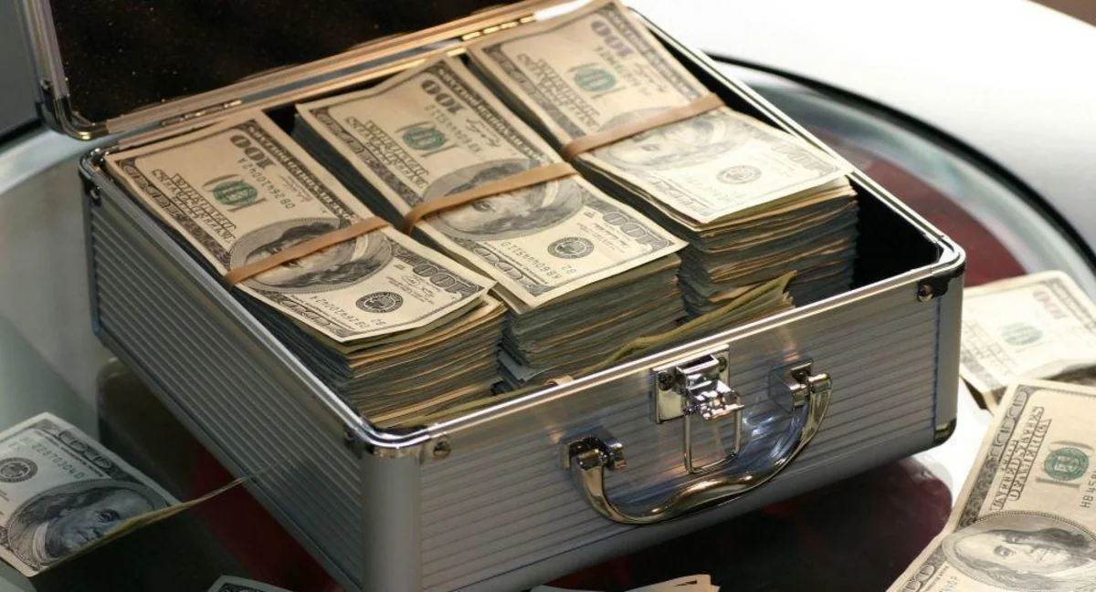 Rusiya milyarderləri ilin əvvəlindən 30 milyard dollar itirib