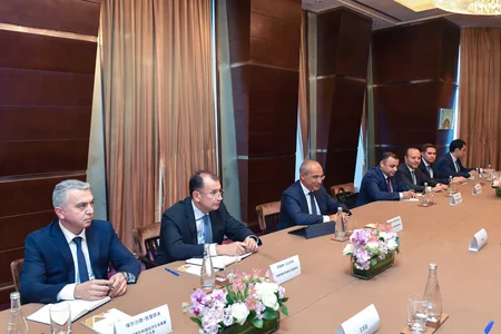 Azərbaycan Çin şirkətləri ilə tərəfdaşlığı gücləndirir