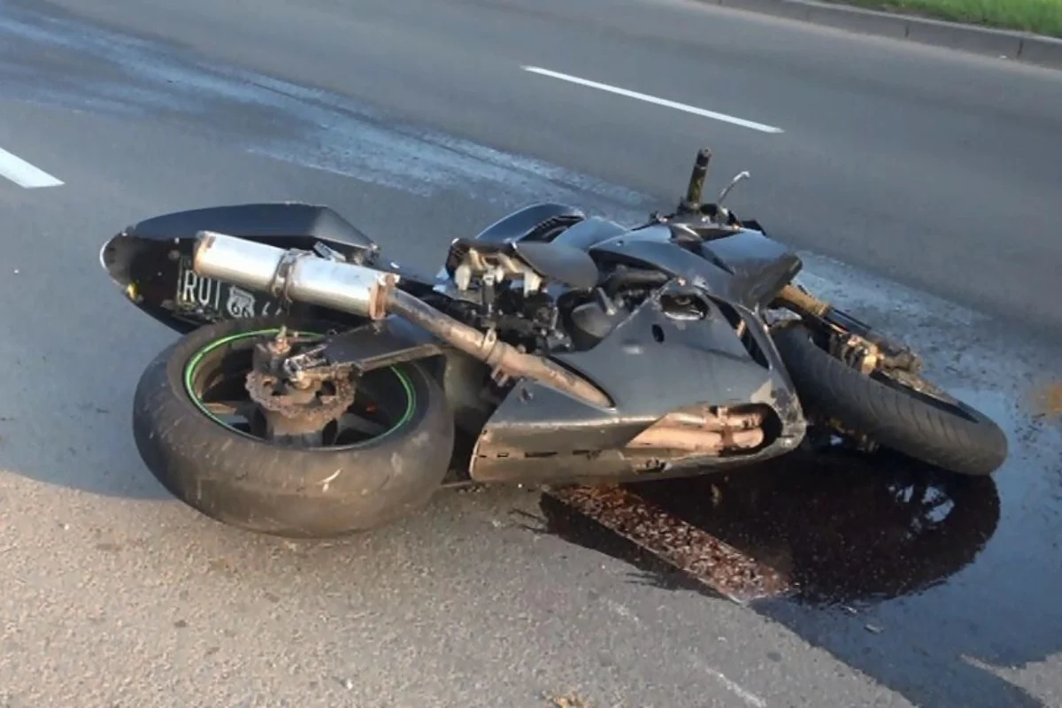 Zaqatalada avtomobillə motosiklet toqquşub, sürücü ölüb