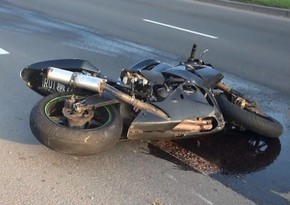 Zaqatalada avtomobillə toqquşan motosikletin sürücüsü ölüb
