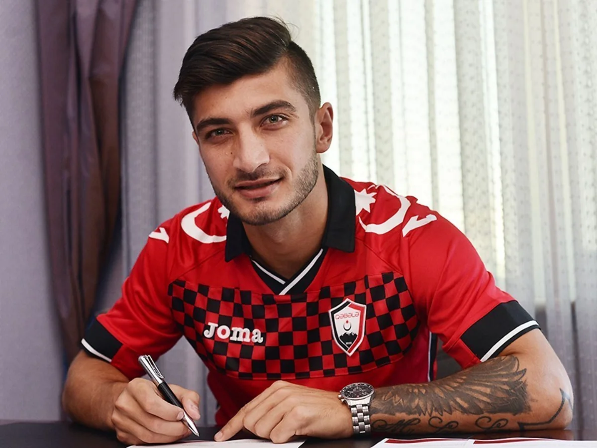 Qəbələ gürcüstanlı futbolçu ilə müqavilə imzalayıb