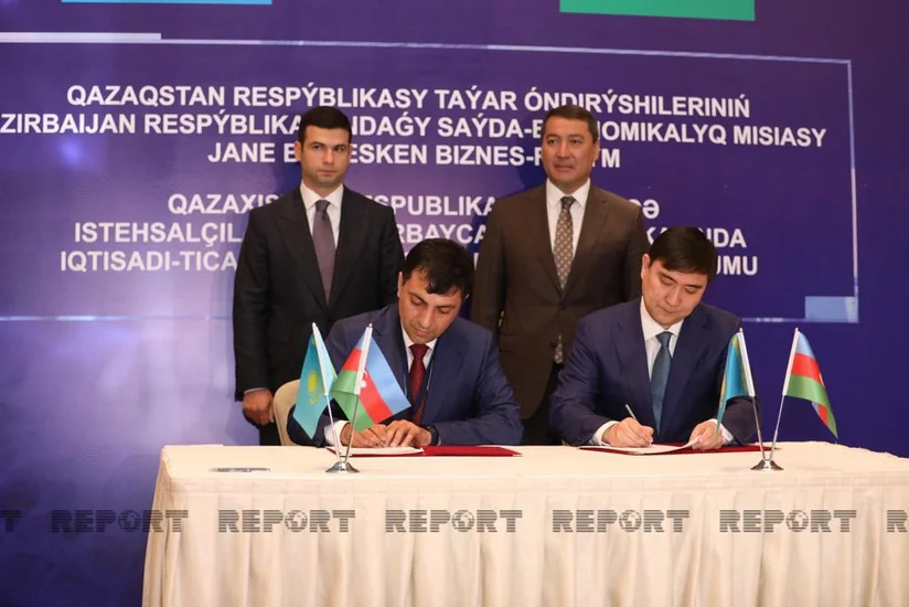 В рамках азербайджано-казахстанского бизнес-форума подписан ряд документов