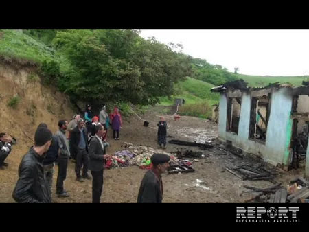 Cəlilabadda evdə yanğın baş verib, ana azyaşlı övladını xilas edib - FOTO