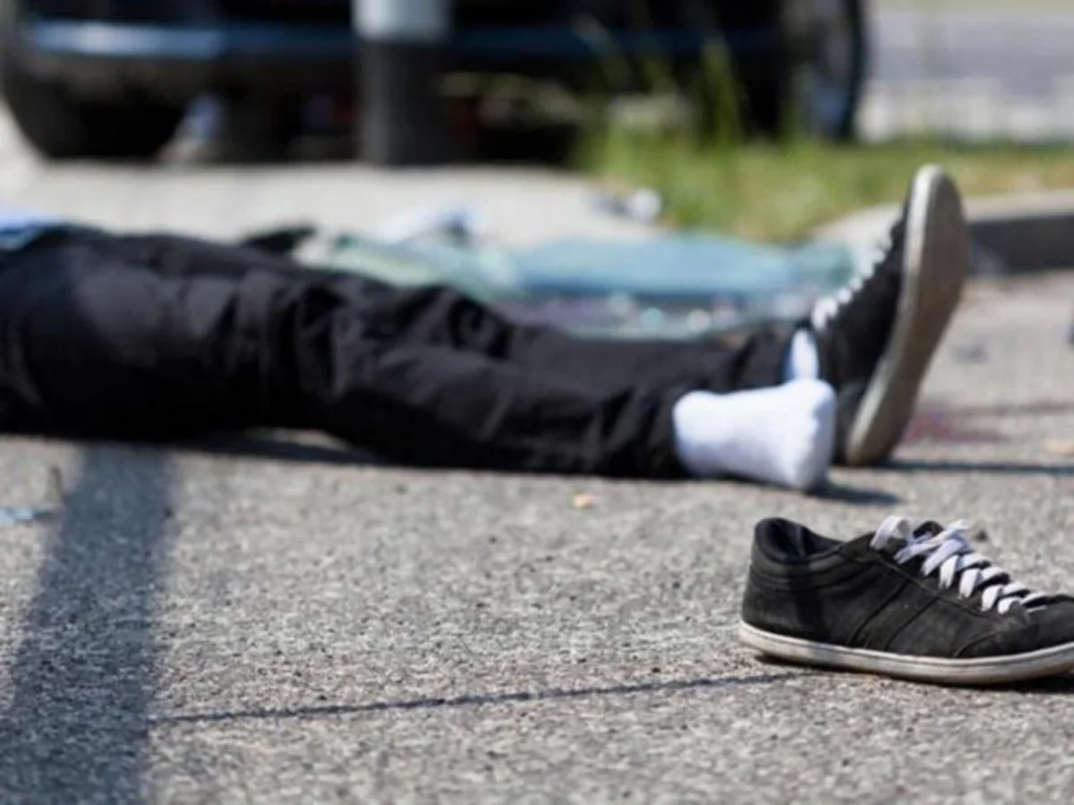 Abşeronda avtobus piyadanı vuraraq öldürüb