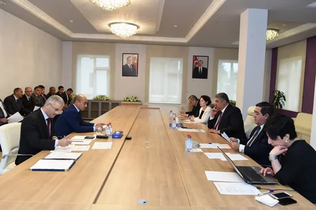 Azad Rəhimov Biləsüvarda vətəndaşları qəbul edib