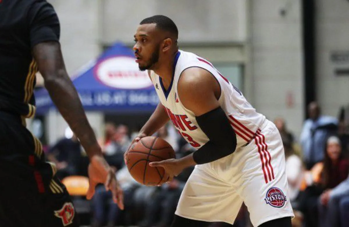 Matç zamanı ürəyi dayanan amerikalı basketbolçu Zek Apşou vəfat edib