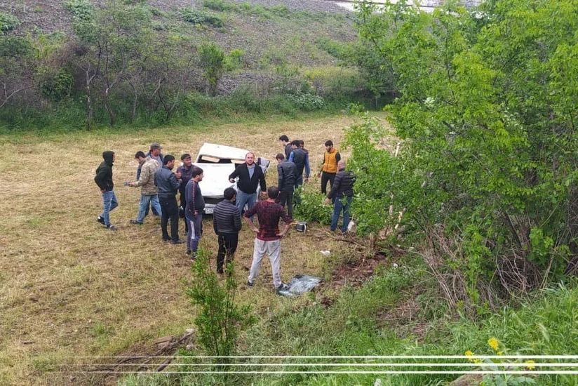 Tovuzda avtomobil aşıb, xəsarət alan var