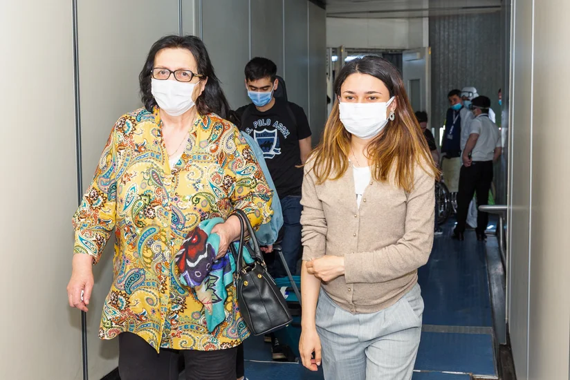 AZAL daha 144 nəfəri Vətənə qaytarıb
